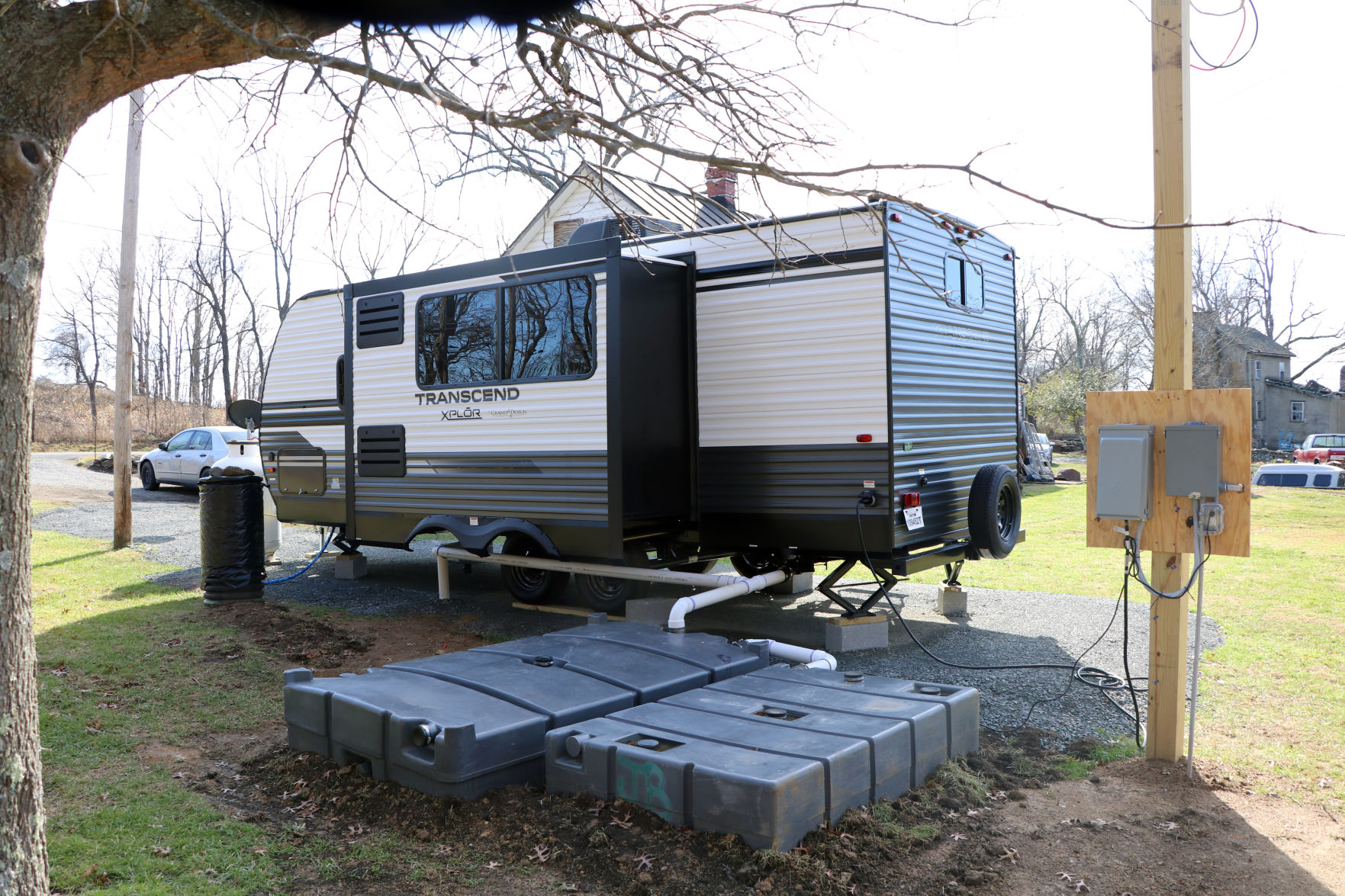 Howardsville in Bluemont, Virginia | Aiding one resident 1